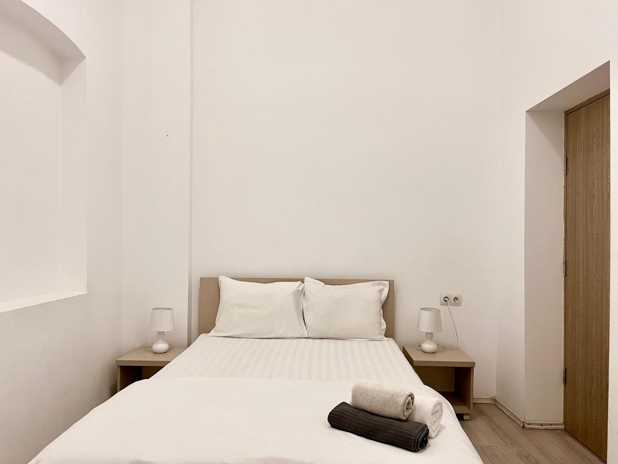 Old Town - Ultra Central Apartment Bukarest Eksteriør billede