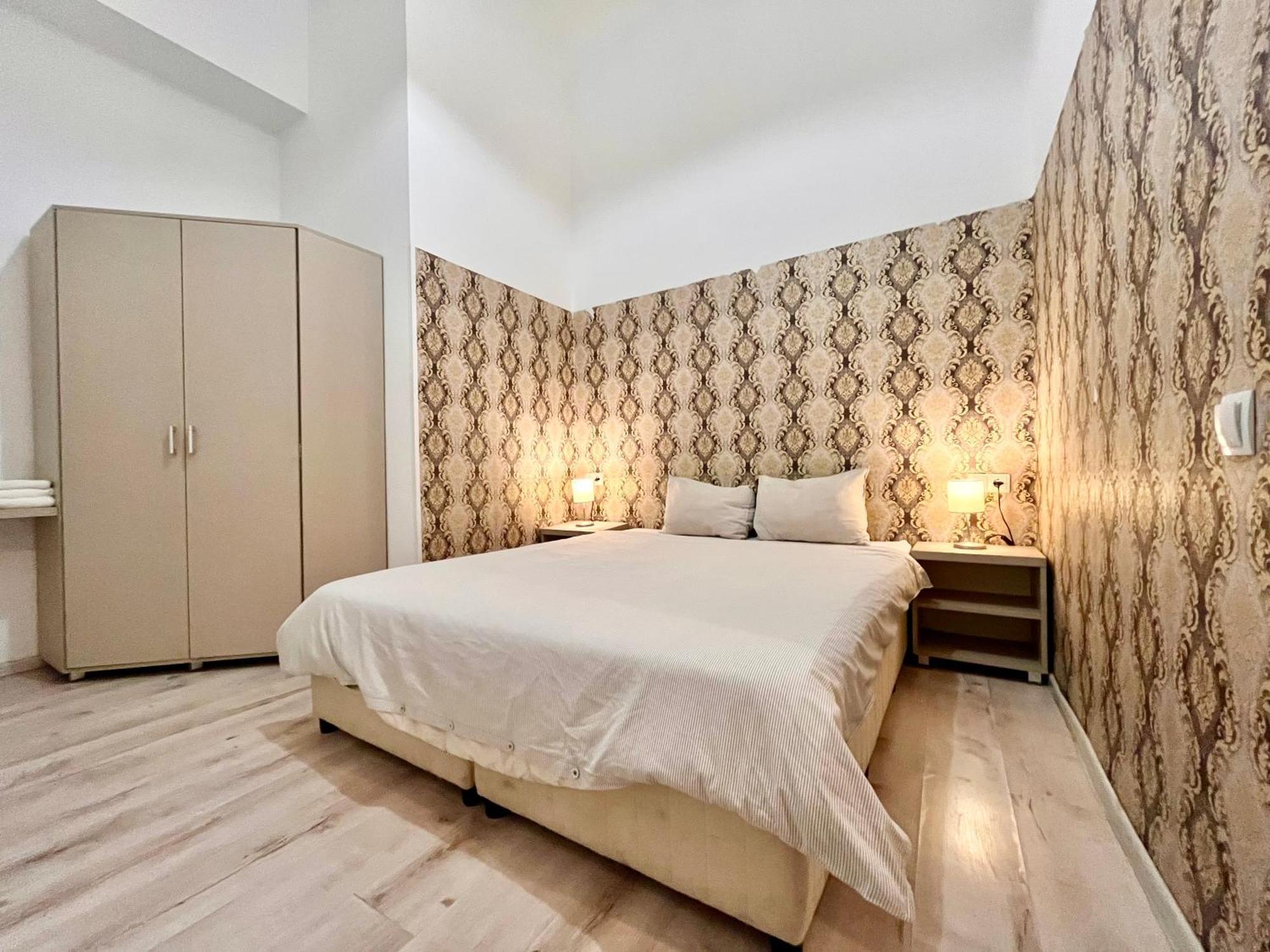 Old Town - Ultra Central Apartment Bukarest Eksteriør billede